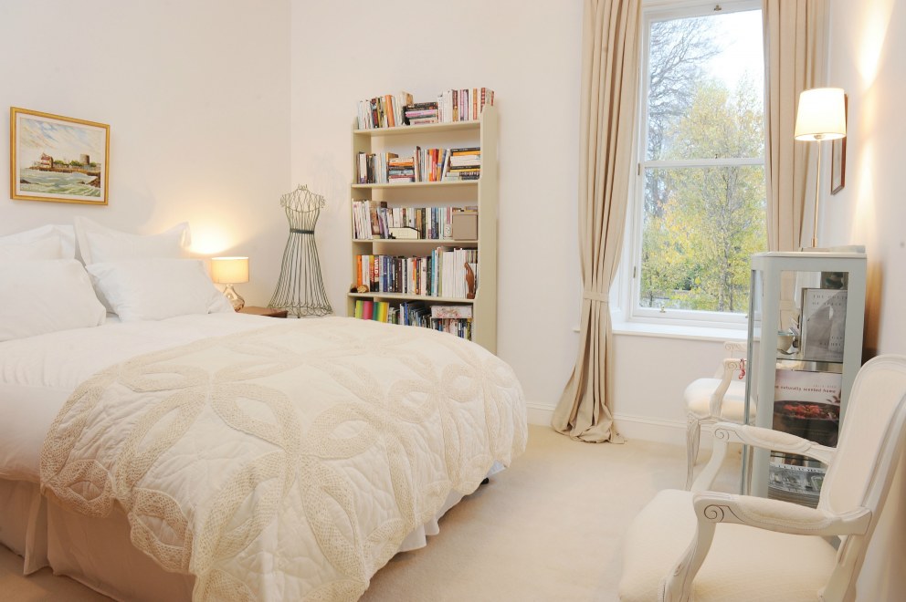 Edinburgh period apartment | Guest bedroom | Interior Designers